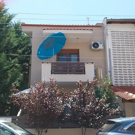 Perla * Paralia Dionysiou