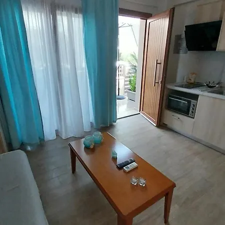 Perla Paralia Dionysiou