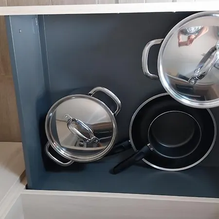 Perla * Paralia Dionysiou