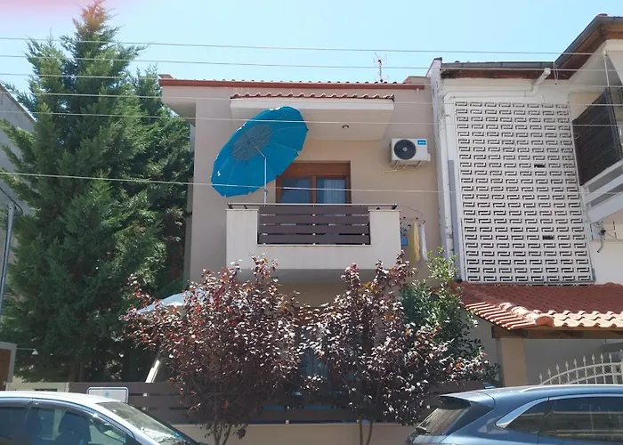 Perla * Paralia Dionysiou