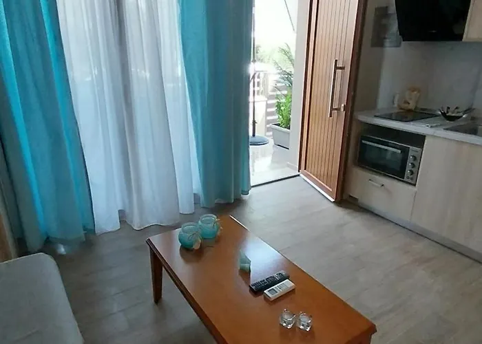 Perla Paralia Dionysiou